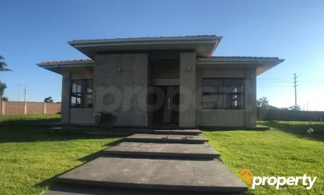 Casa En Venta A Estrenar – Urubó