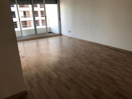 Apartamento En La Blanqueada De 2 Dormitorios C/garaje!