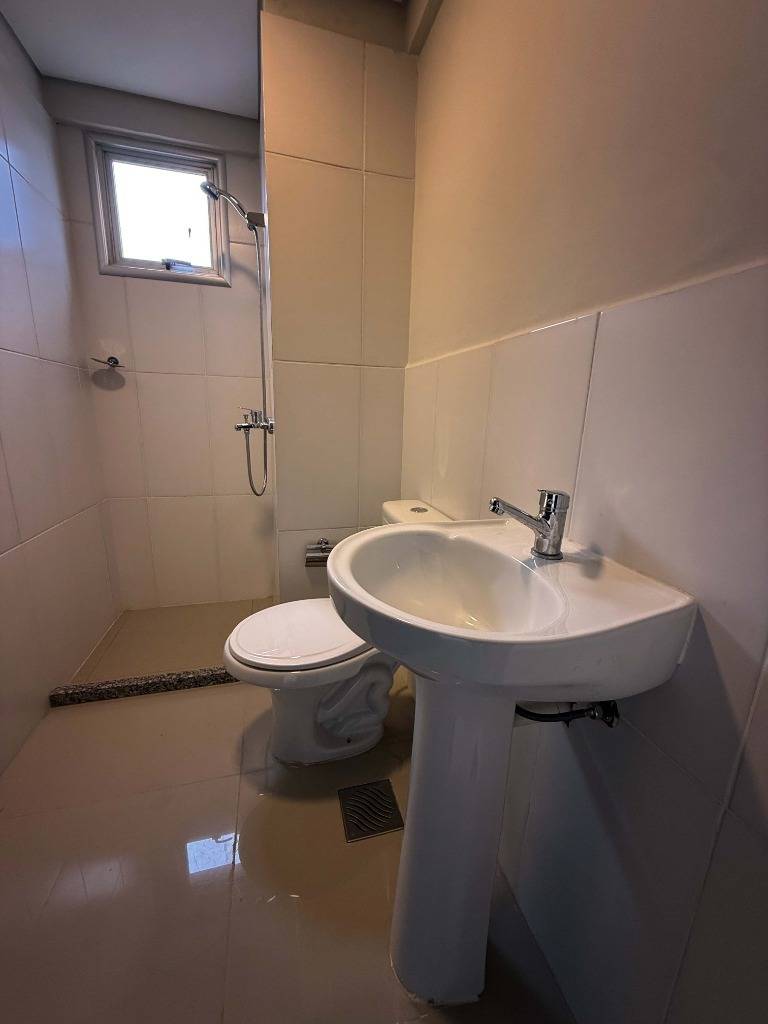 ALQUILO DEPARTAMENTO A ESTREANR EN LAMBARE — foto 3