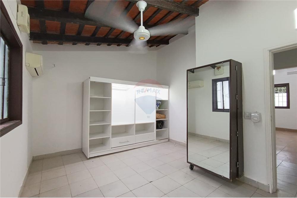 Amplia casa en alquiler zona Corrales — foto 3