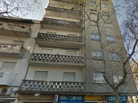 Excelente Apartamento Con Jardin
