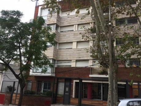 A Mta Wtc Y Shopping Mvd. Placido Ellauri Suite 2dor Gje 60ts