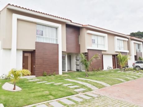Casa A Estrenar En Alquiler - Zona Oeste Cond. Palma Canaria