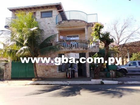 Casa Amplia En Alquiler Especial Para Oficina O Vivienda!