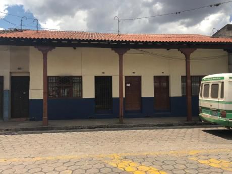 Vendo Casa En Pleno Centro De La Ciudad