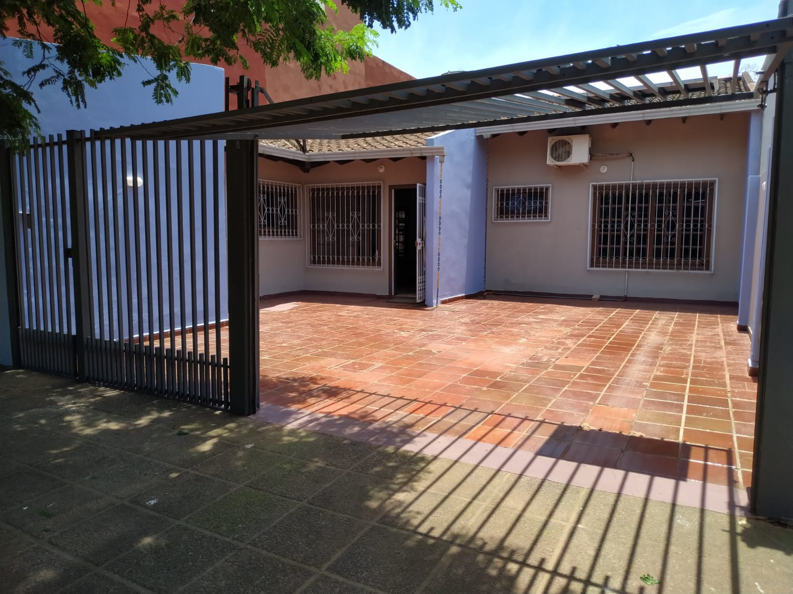 Vendo Casa En Barrio San Lucas! Zona Super Stock!! — foto 2