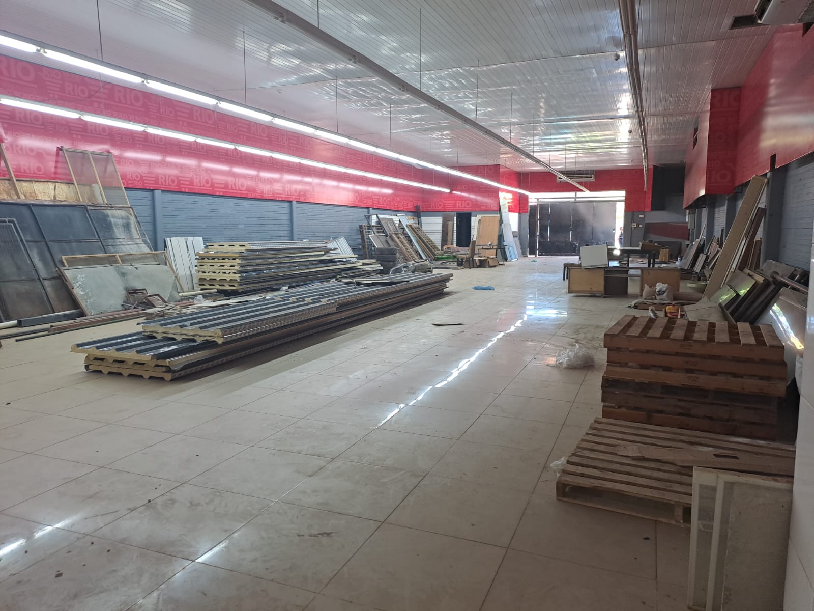 LOCAL / PROPIEDAD COMERCIAL EN ALQUILER – SAN LORENZO — foto 3