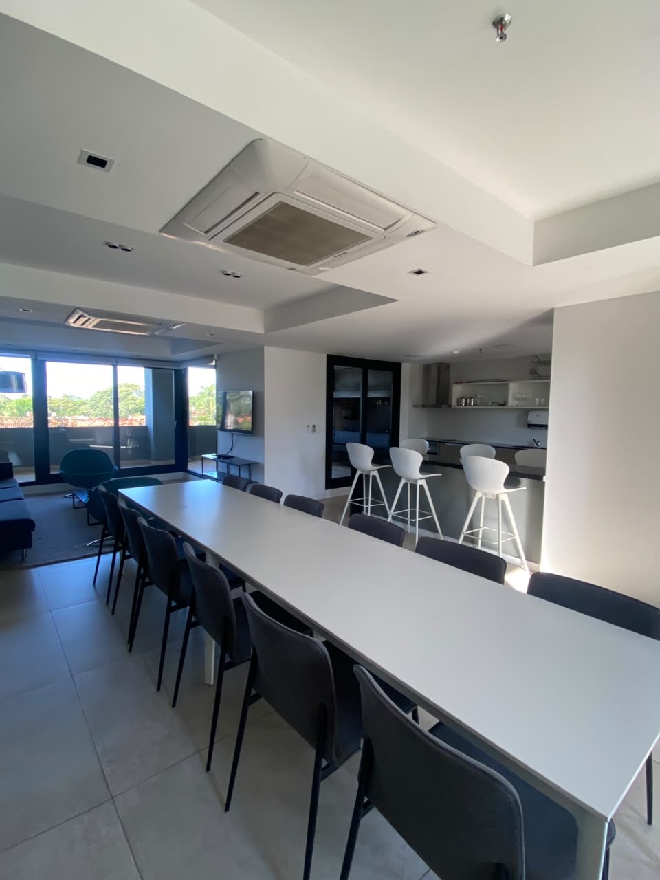 EN ALQUILER DEPTO DE 2 HABITACIONES EN BARRIO MBURUKUJA — foto 3
