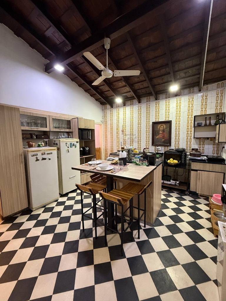 VENDO CASA AVENIDA ARTIGAS  BARRIO JARA — foto 3