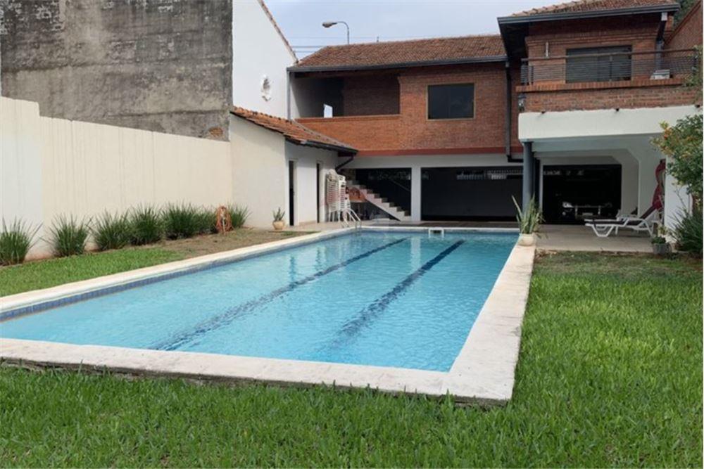 VENDO LUJOSA CASA EN FERNANDO DE LA MORA ZONA NORT — foto 2
