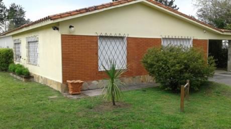 Casa En Impecable Estado A 450 M De La Playa.