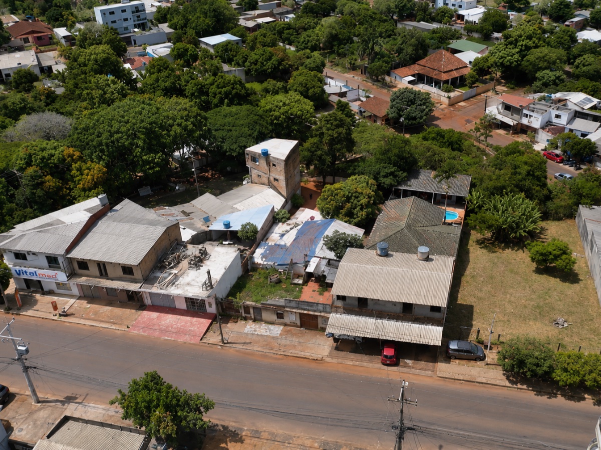 VENDO TERRENO EN AVENIDA MONDAY PRESIDENTE FRANCO — foto 2