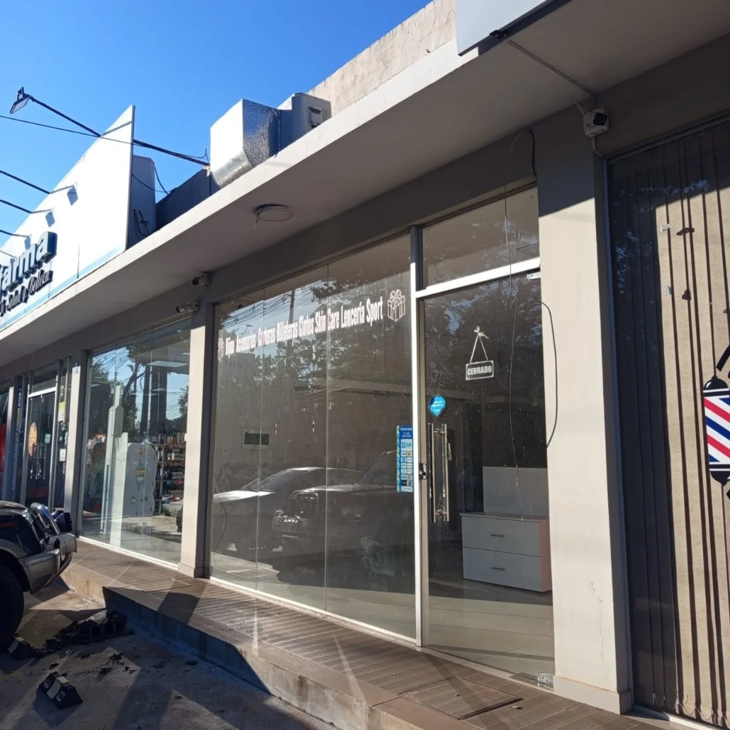 ALQUILO SALON. COMERCIAL EN SAN LORENZO,  SOBRE AVDA LAGUNA GRANDE — foto 3