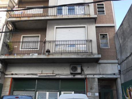 Apto 1 Dorm En Aguada (f.crespo Y La Paz)