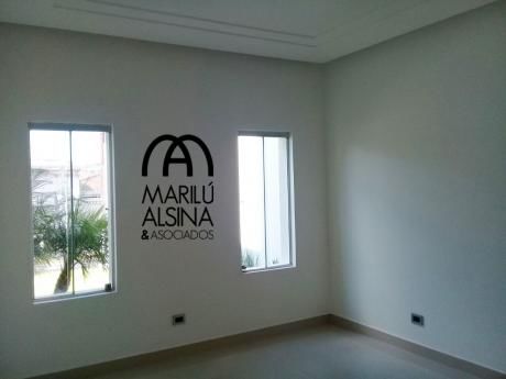Increíble Residencia En Los Laureles
