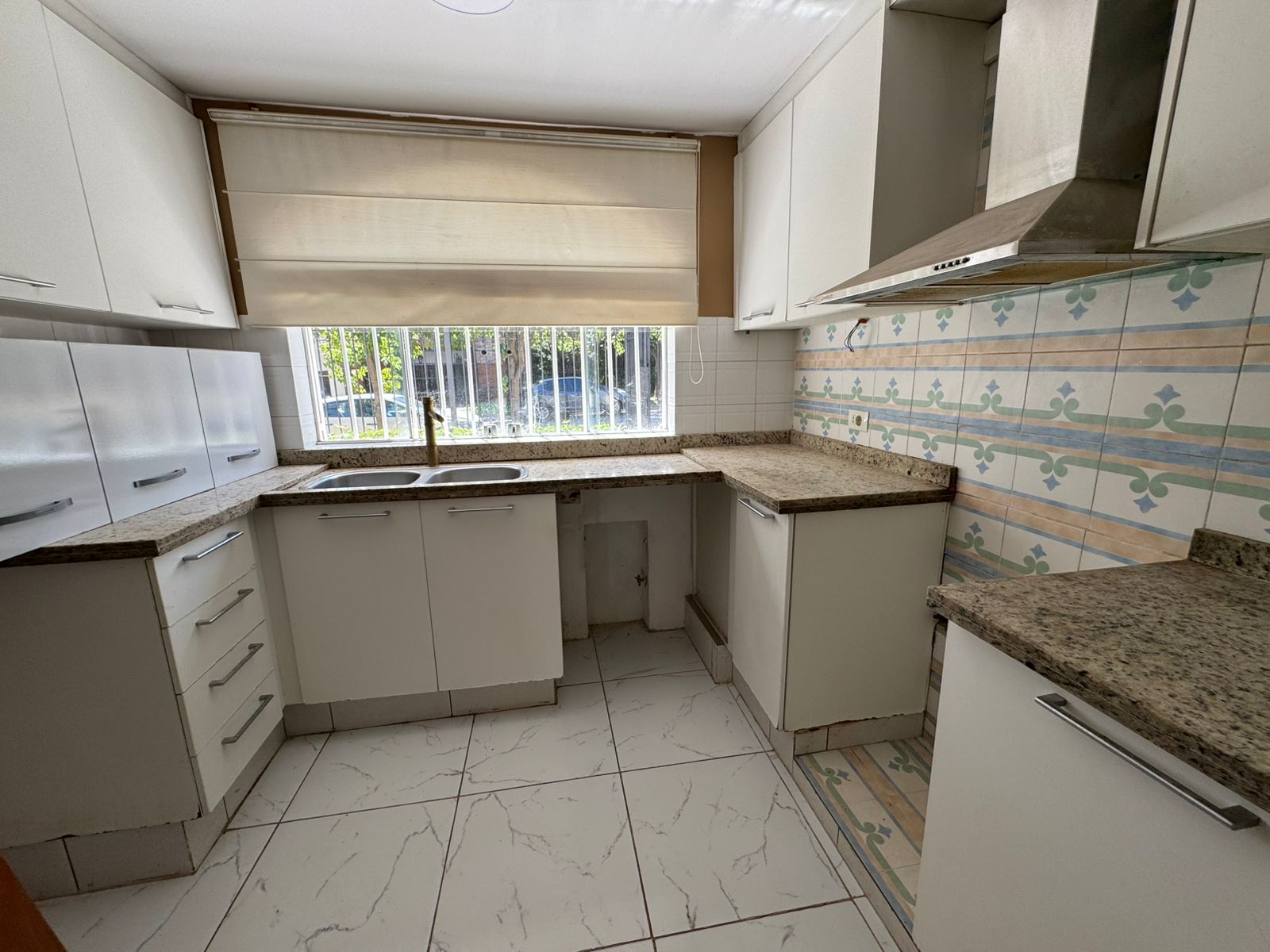Casa En Alquiler En Los Laureles — foto 2