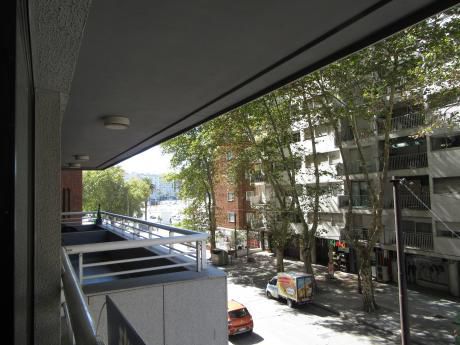 Impecable Apto De 2 Dormitorios A Mts De La Rambla!!!