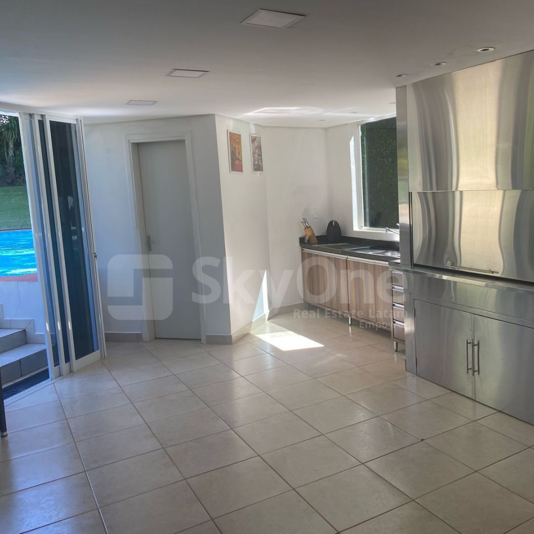 Se vende Residencia en el Paraná Country Club. — foto 2