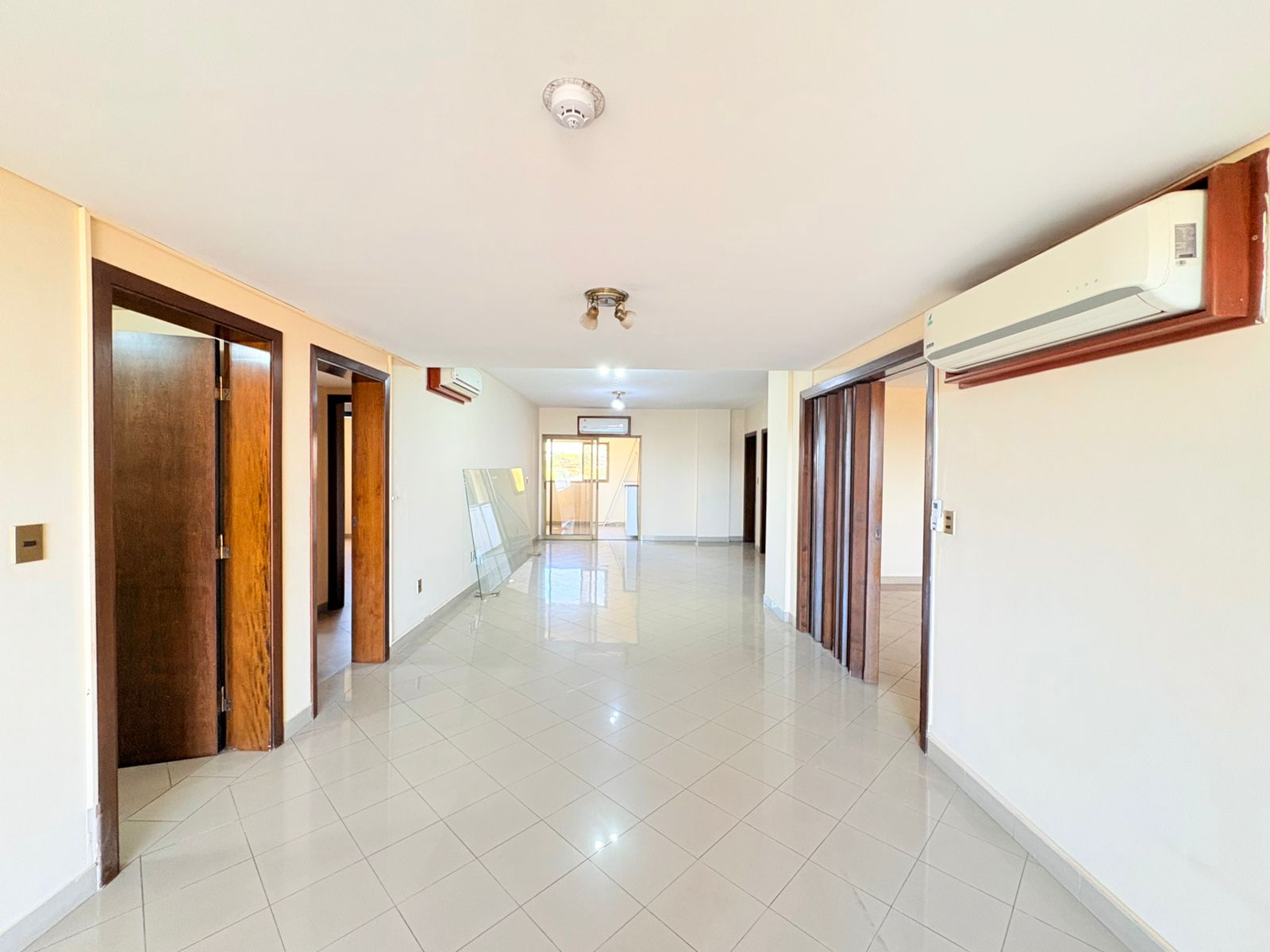 ALQUILO PENTHOUSE DE 3 NIVELES Y 1.000 M2 — foto 3