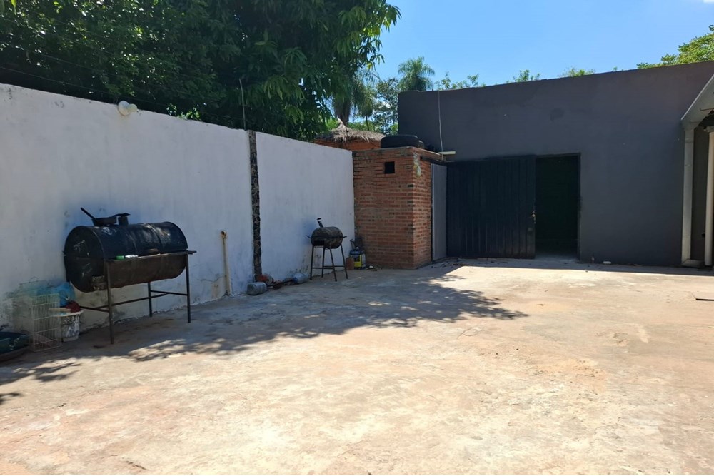 Casa - Venta - Luque, Paraguay — foto 2