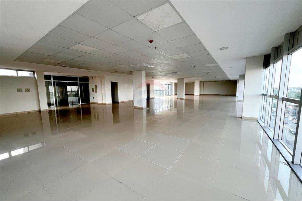 Oficina Corporativa en Edificio Alta Vista — foto 3