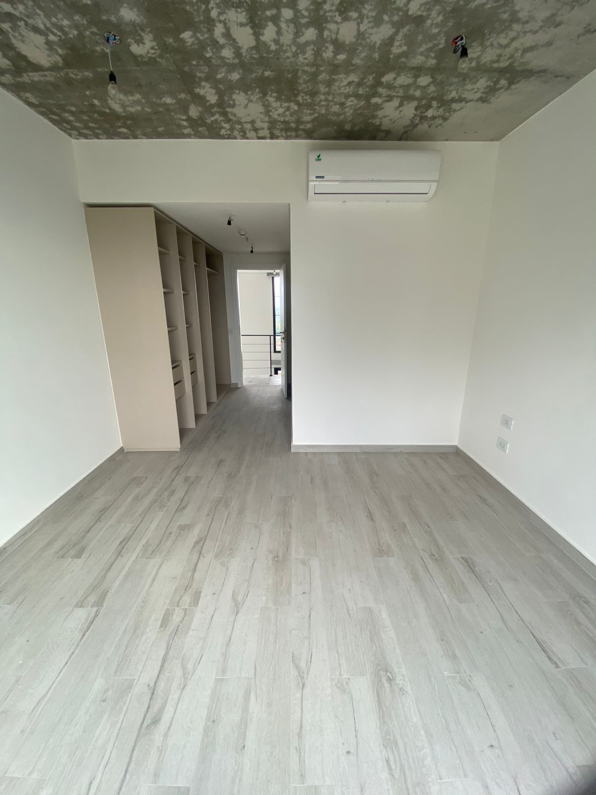 Alquilo Departamento De 2 Dormitorios En Suite- Grand Chelsea — foto 3