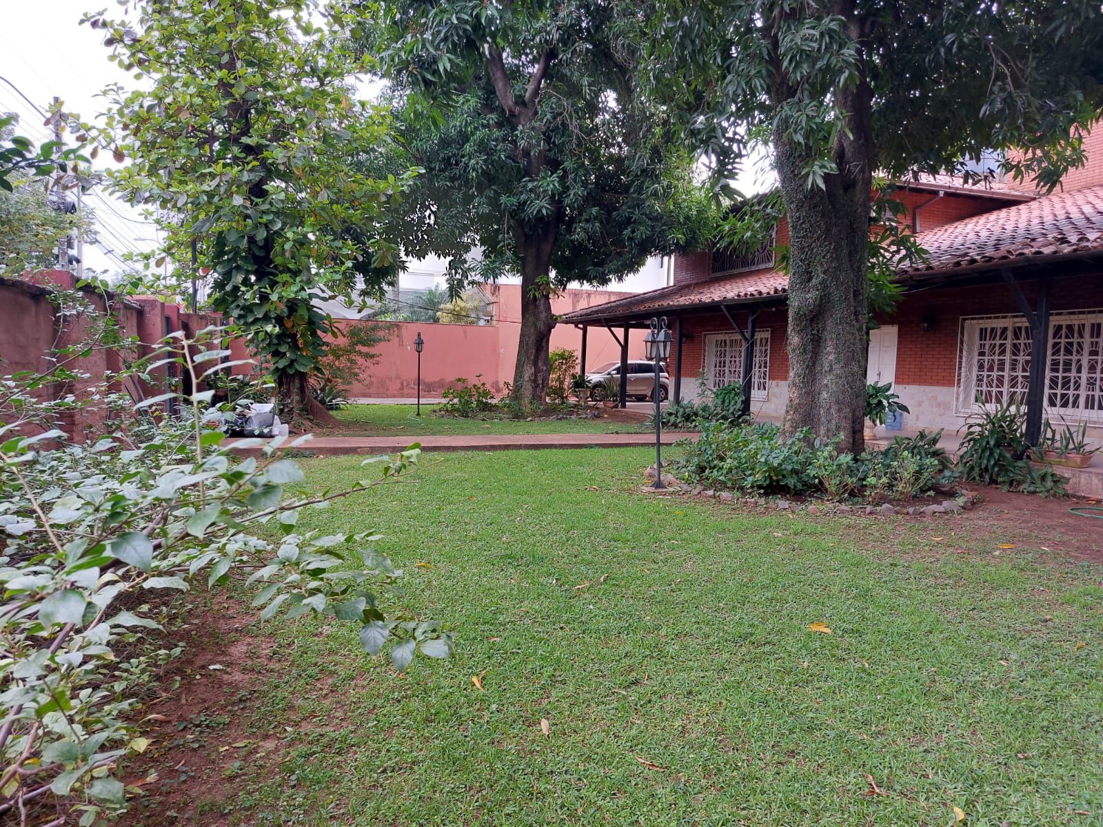 Vendo Casa / Terreno En Ykua Sati - 2.268 M2 - A Pasos De Santa Teresa — foto 3