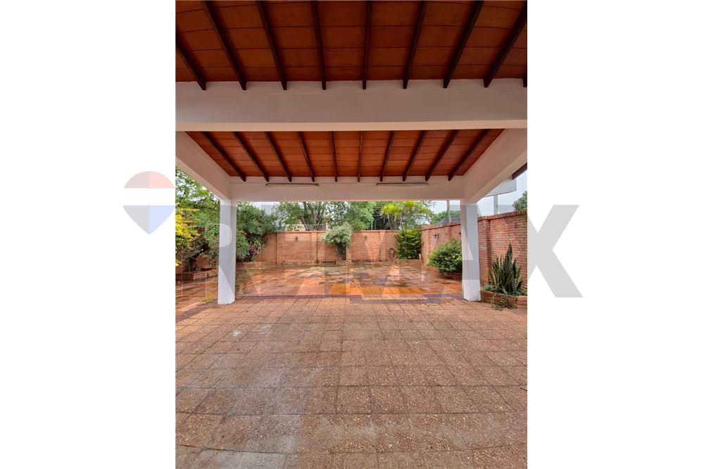 Casa - Alquiler - Fernando De La Mora, Paraguay — foto 2
