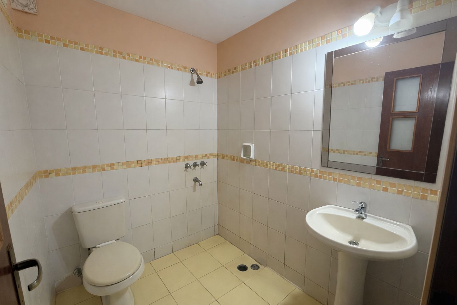 HERMOSO  DEPARTAMENTO EN FDO DE LA MORA ZONA NORTE — foto 3