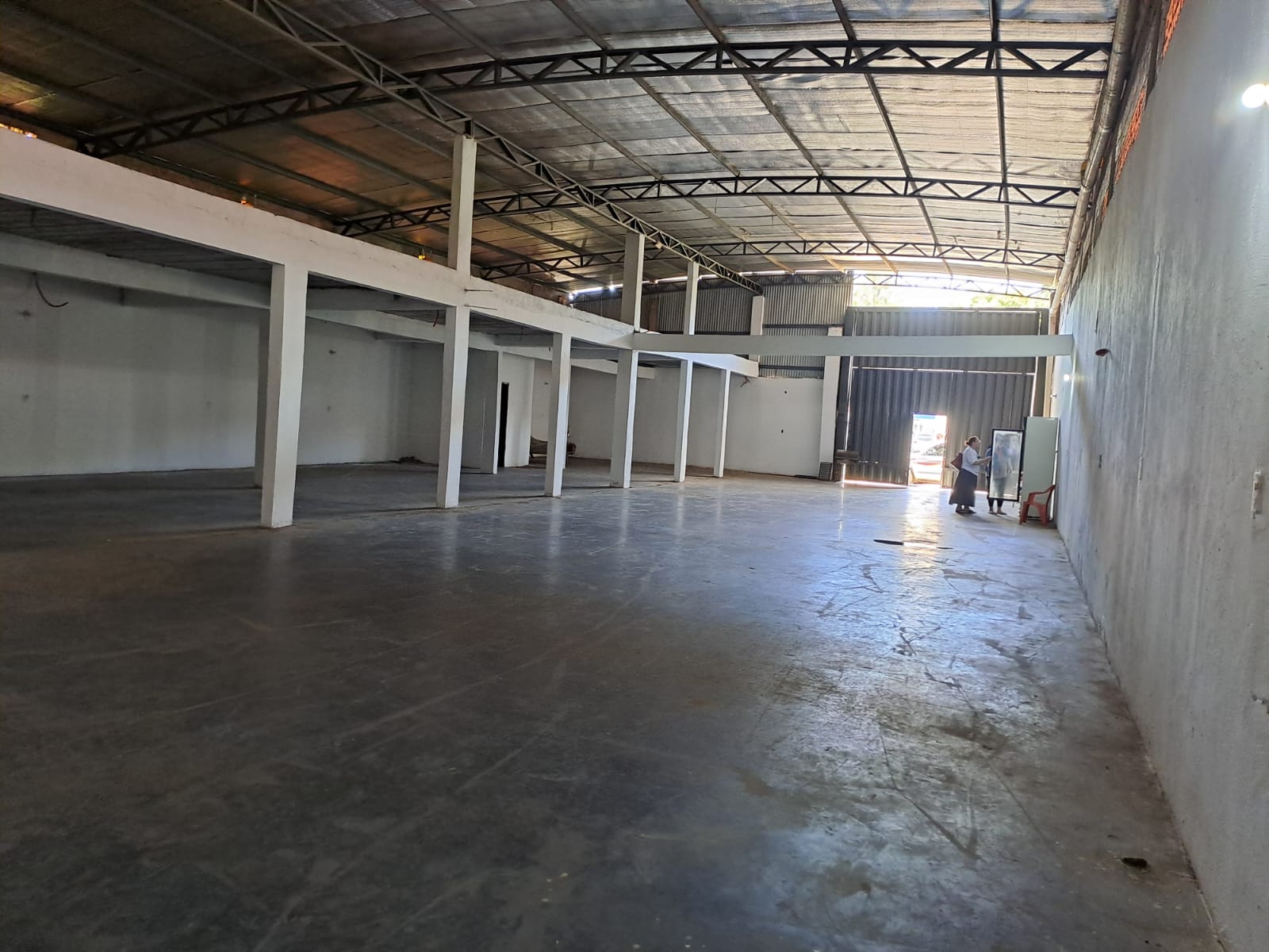 ALQUILER DE TINGLADO – ZONA ESTRATÉGICA SAN LORENZO — foto 2