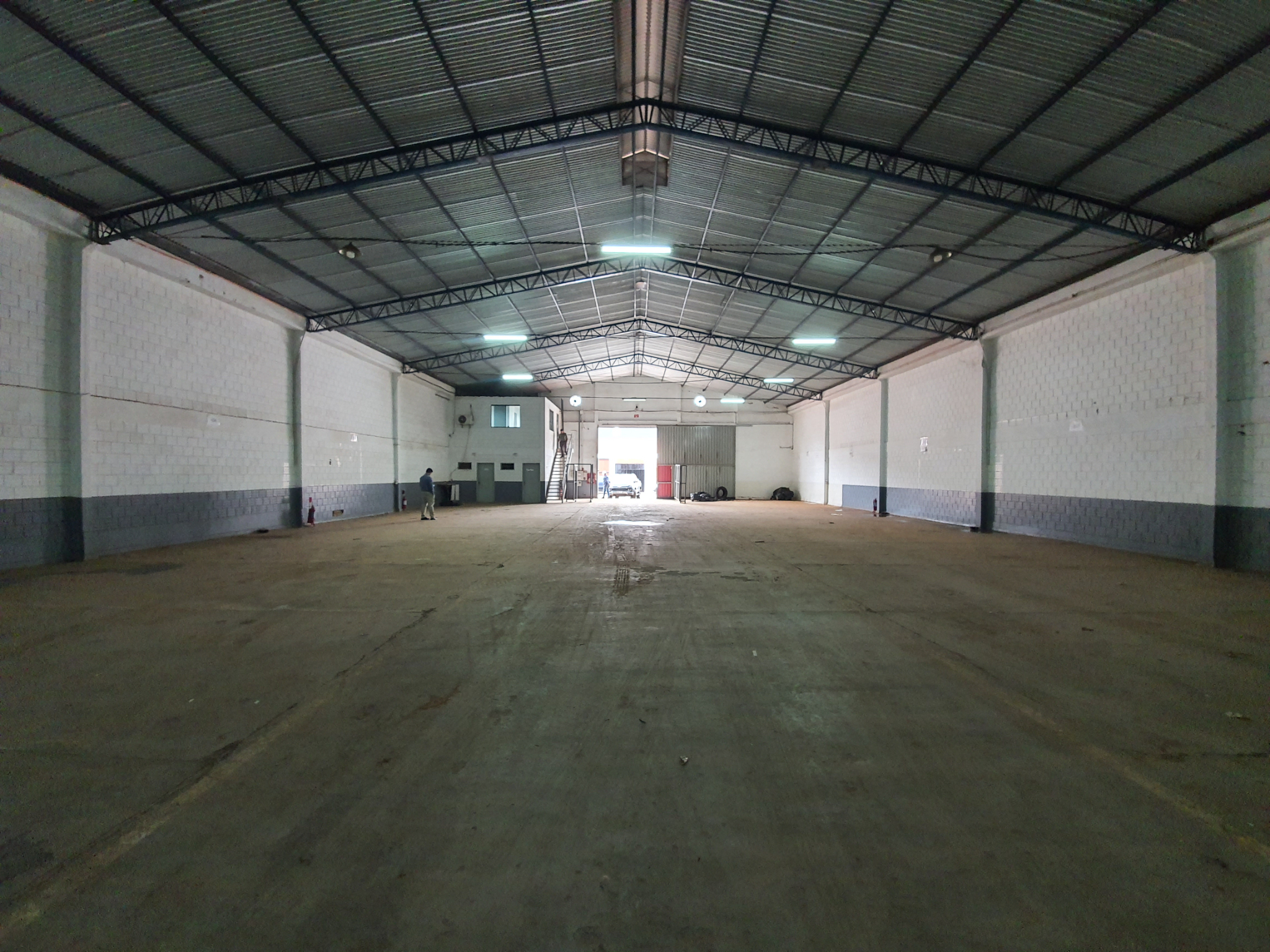 Alquilo Deposito de 1.320 m2 en Ciudad del Este‼️ C-1155 — foto 2