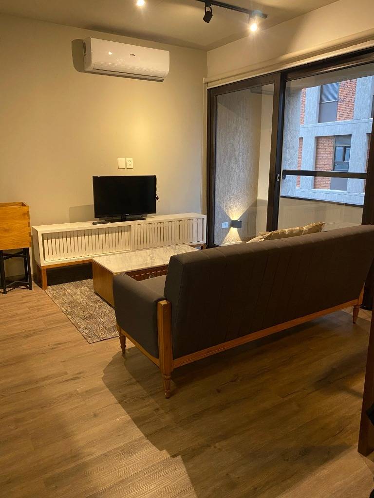 EN ALQUILER DEPARTAMENTO AMOBLADO - EDIFICIO MUHRADA — foto 3