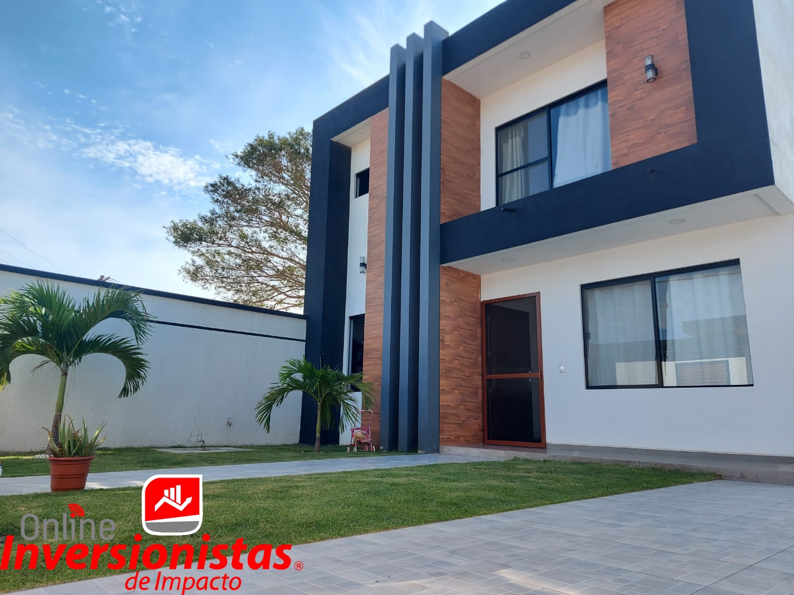 HERMOSA Y AMPLICA CASA EN ALQUILER A ESTRENAR