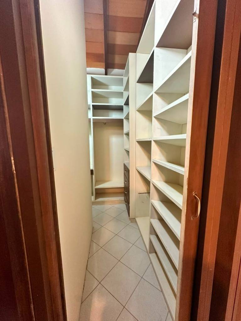 Dúplex de 3 Dormitorios en Alquiler - Loma Pytá, Asunción — foto 3
