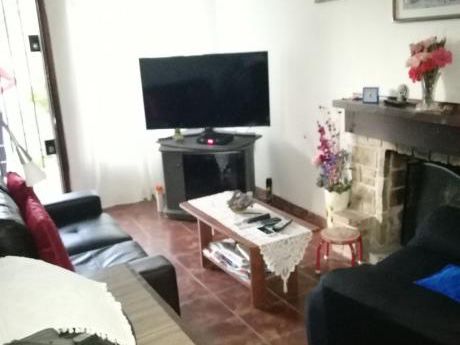 Muy Cómoda De 2 Dormitorios!