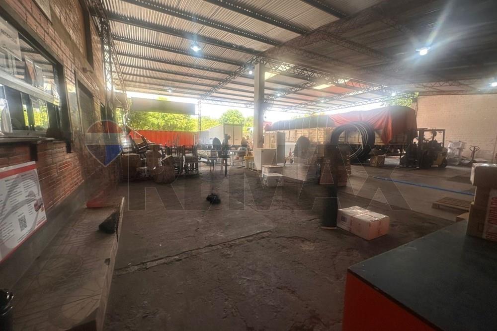 Alquilo Depósito con Oficina - Villa Aurelia — foto 2