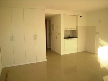 Proximo Montevideo Shopping