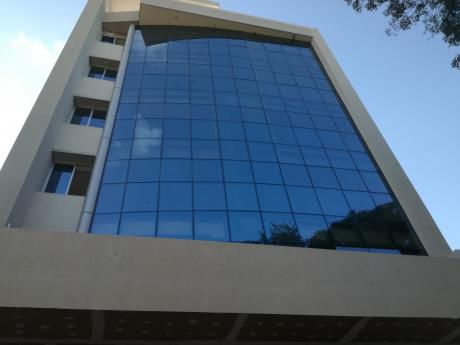 Alquilo Hermosos Dptos P/oficina O Vivienda,en Zona Exclusiva De Villa Morra