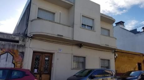 Baltasar Vargas Esq Timbo. 2 Dorm. C/patio $ 19800. Gc Bajos.