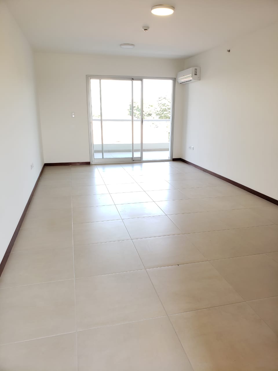 1hab 70m² - Mburucuyá