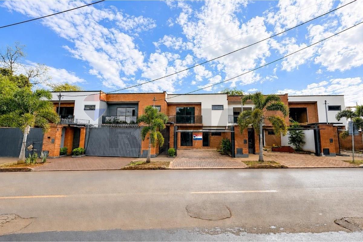 VENDO DUPLEX MODERNO - CAMBYRETA,ITAPUA — foto 3