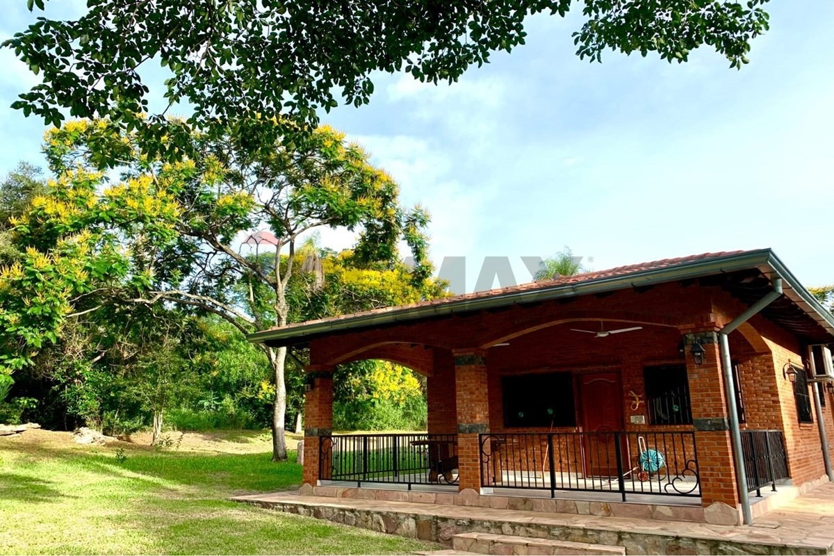 Exclusiva propiedad residencial sobre 27.500 m² en Nueva Colombia — foto 3