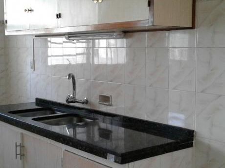 Apartamento En Pocitos 2 Dormitorios
