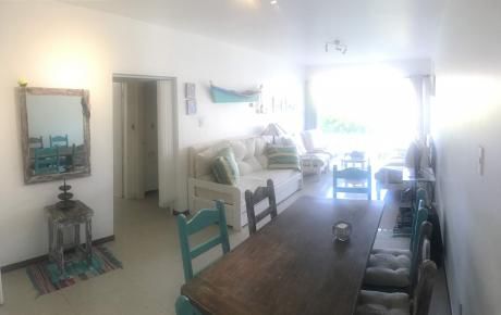 Lindo Apartamento Ubicado En Paradas De Playa Mansa.