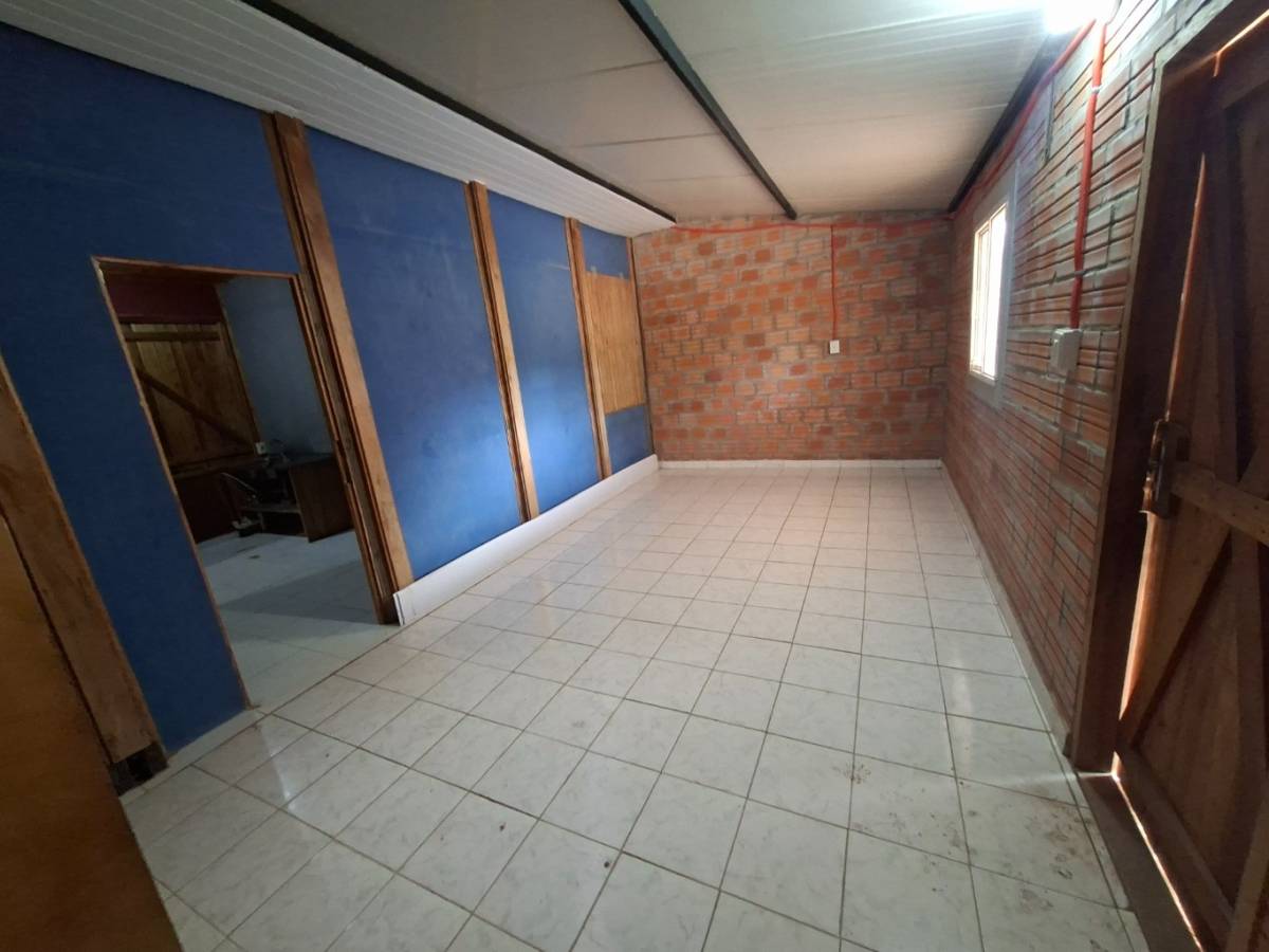 Casa de 3 Dormitorios en Alquiler - Barrio Florida, Filadelfia — foto 2