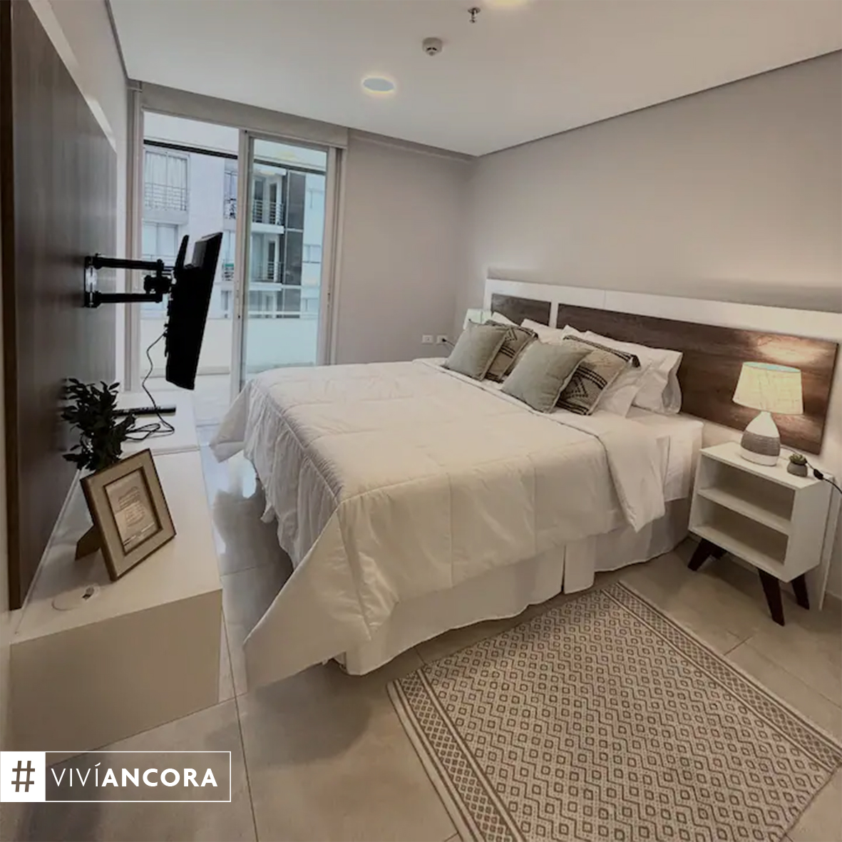 Alquiler de Exclusivo Departamento Full Amoblado en Av. Santa Teresa, Asunción: ¡Tu Nuevo Hogar de Lujo te Espera! — foto 2