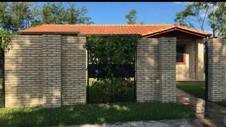 Hermoso Chalet A Estrenar En Zona Privilegiada En Luque.