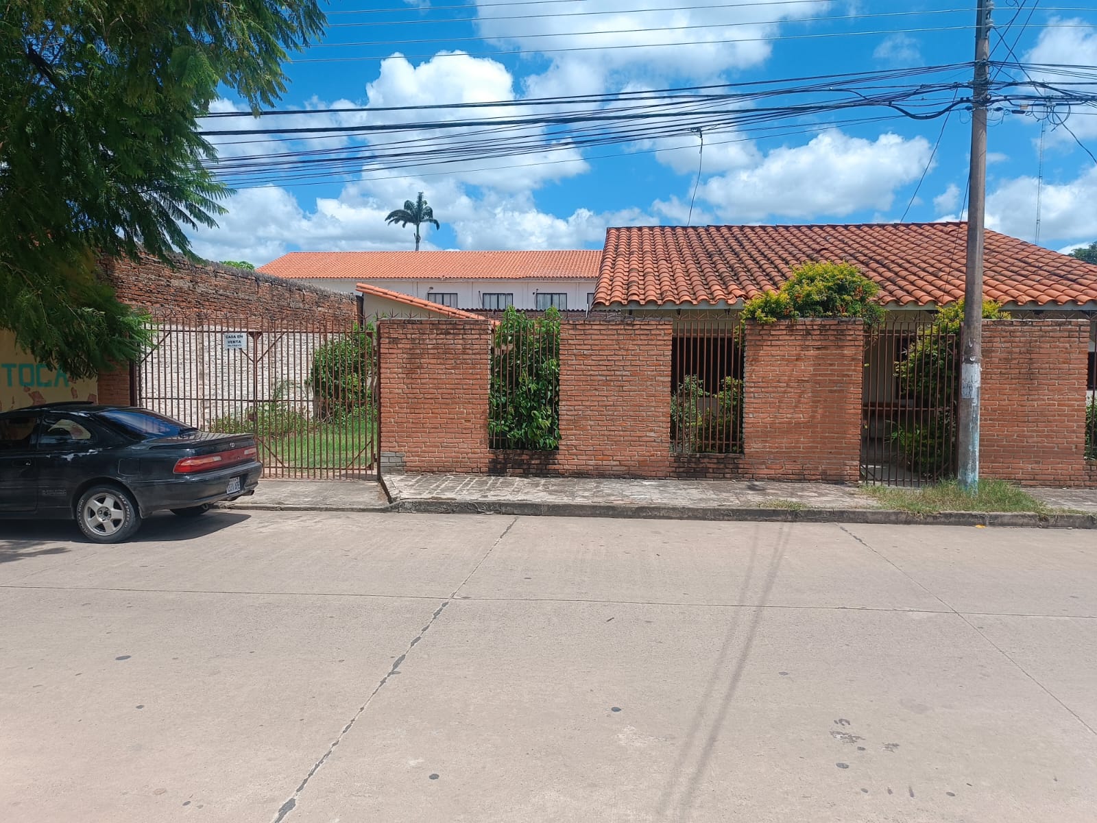 Casa En Venta De 5 Dormitorios En Cotoca
