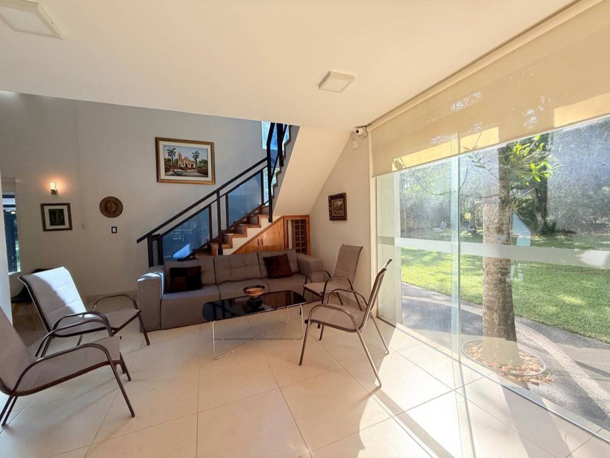 VENTA DE HERMOSA RESIDENCIA EN SAN BERNARDINO — foto 2