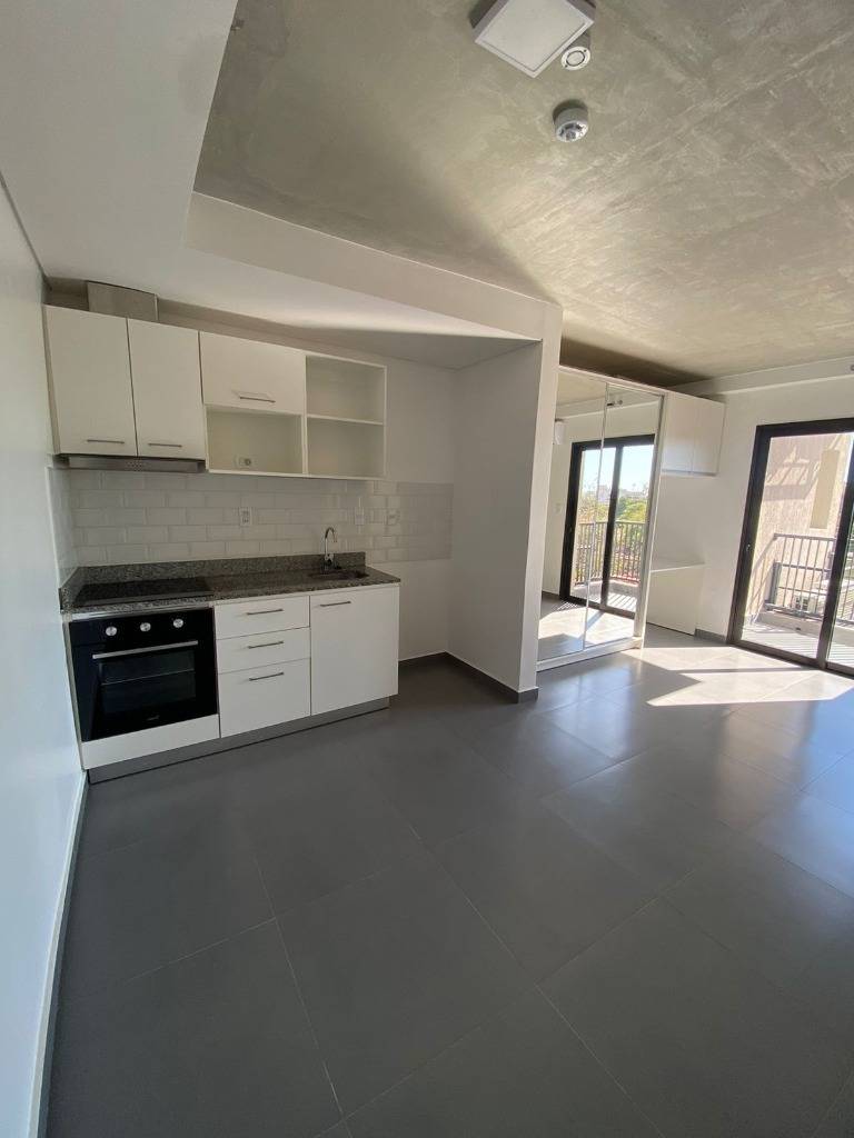 Alquilo hermoso monoambiente de 31 m2 + cochera en Barrio Jara — foto 2
